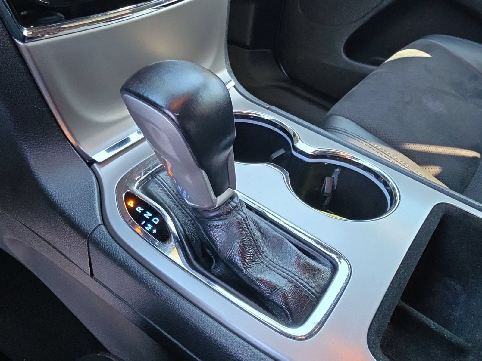 Used 2020 Jeep Grand Cherokee Altitude RWD image 24
