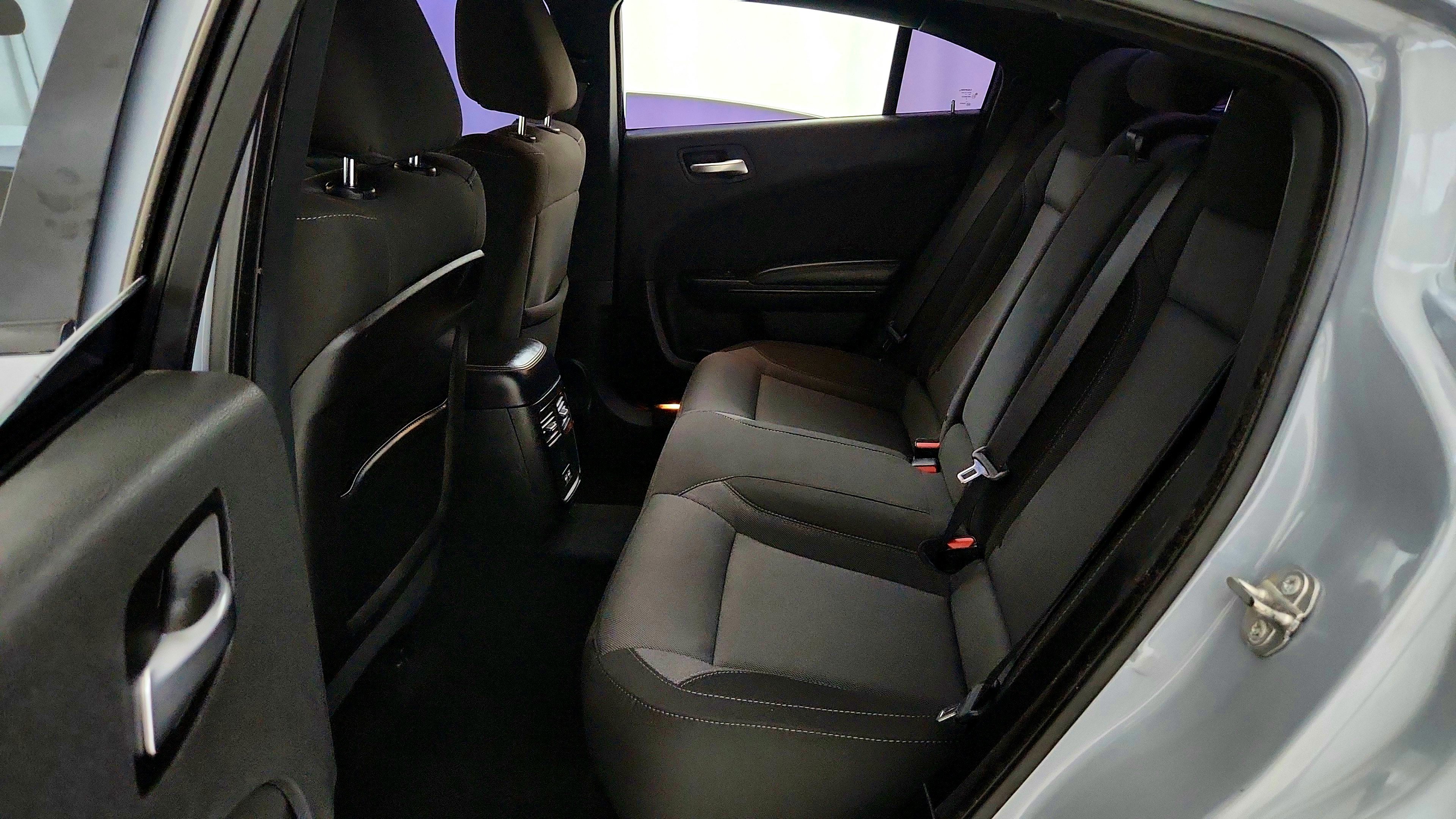Used 2020 Dodge Charger SXT w/ Blacktop Package RWD image 29