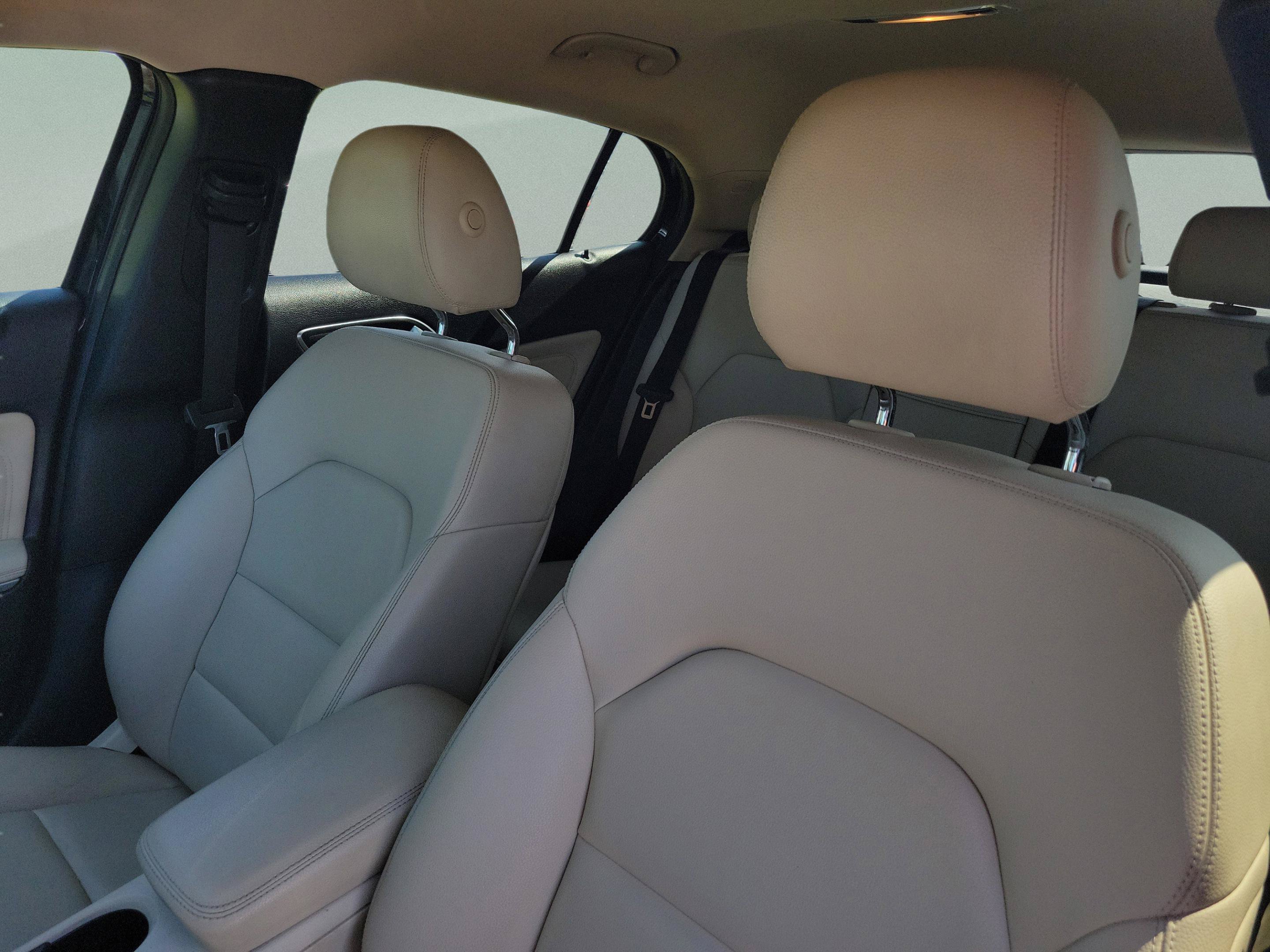 Used 2019 Mercedes-Benz GLA 250 image 18
