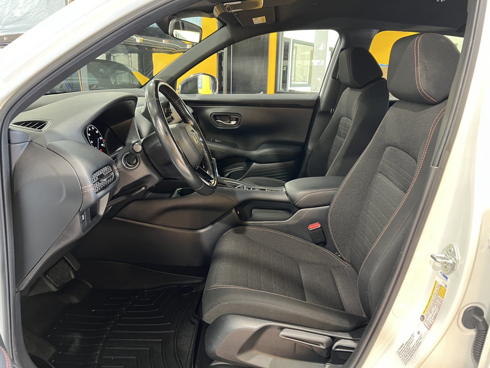 Used 2023 Honda HR-V Sport image 15