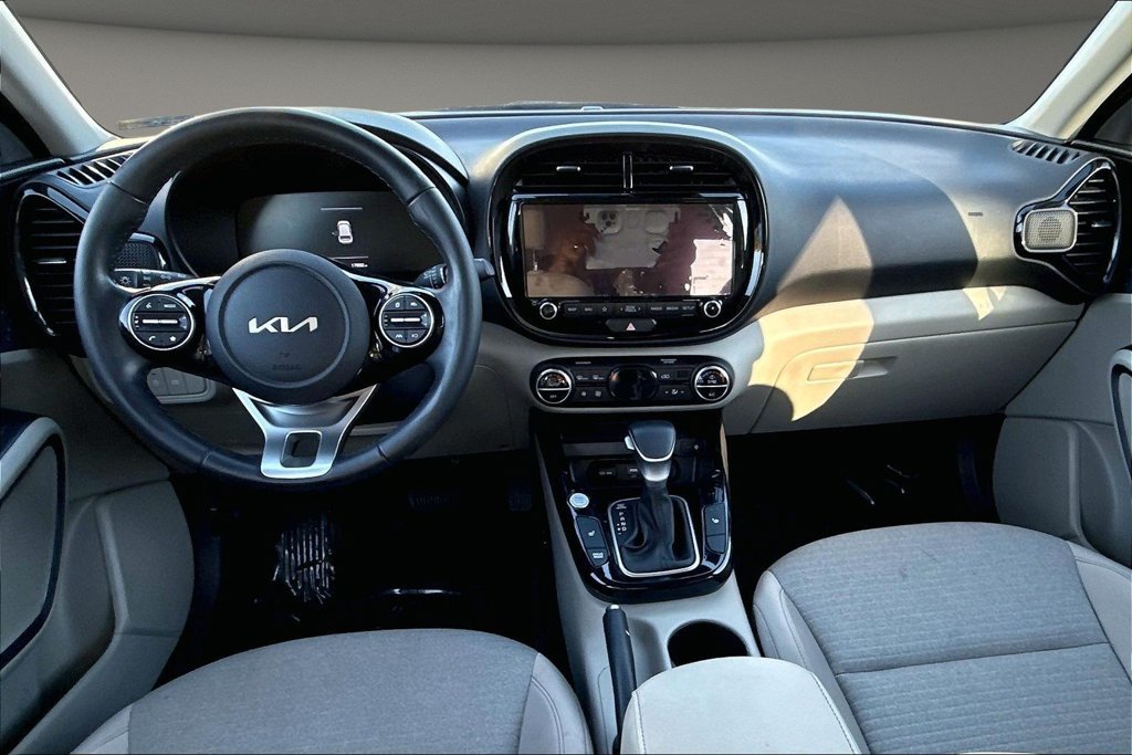 Used 2024 Kia Soul EX FWD image 9