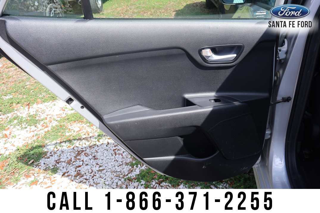 Used 2019 Kia Rio LX image 12