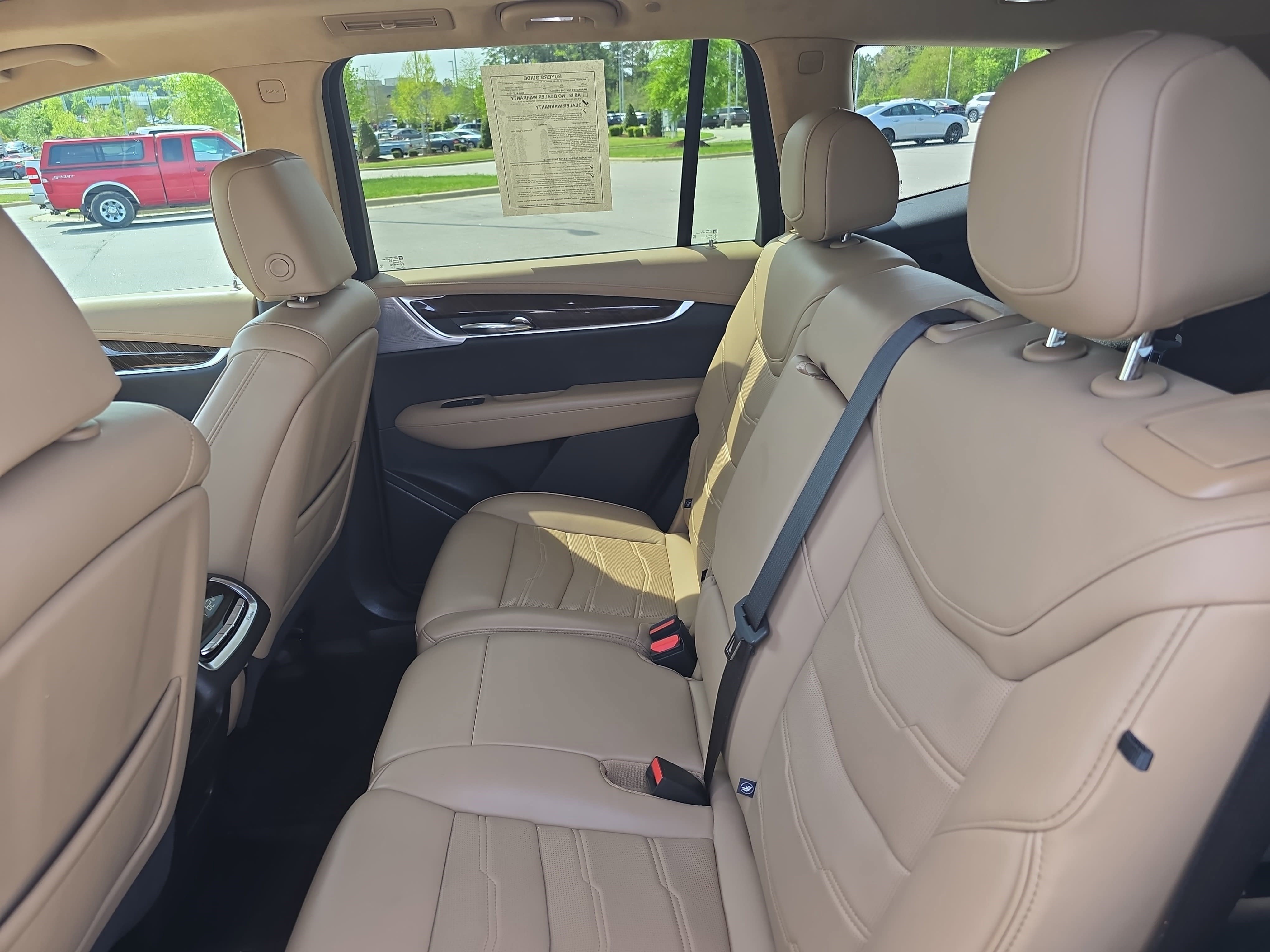 Used 2023 Cadillac XT6 Sport w/ Platinum Package image 13