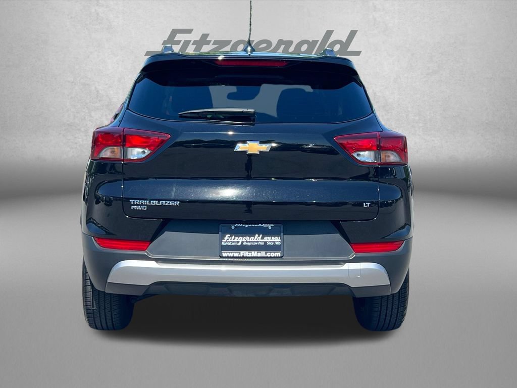 Used 2025 Chevrolet TrailBlazer LT AWD/4WD image 7