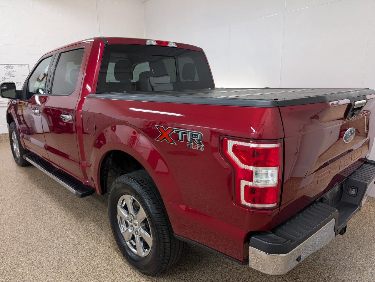 Used 2018 Ford F150 XLT w/ Equipment Group 302A Luxury image 3