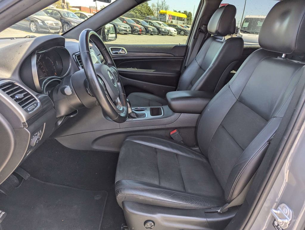 Used 2021 Jeep Grand Cherokee Laredo X RWD image 20