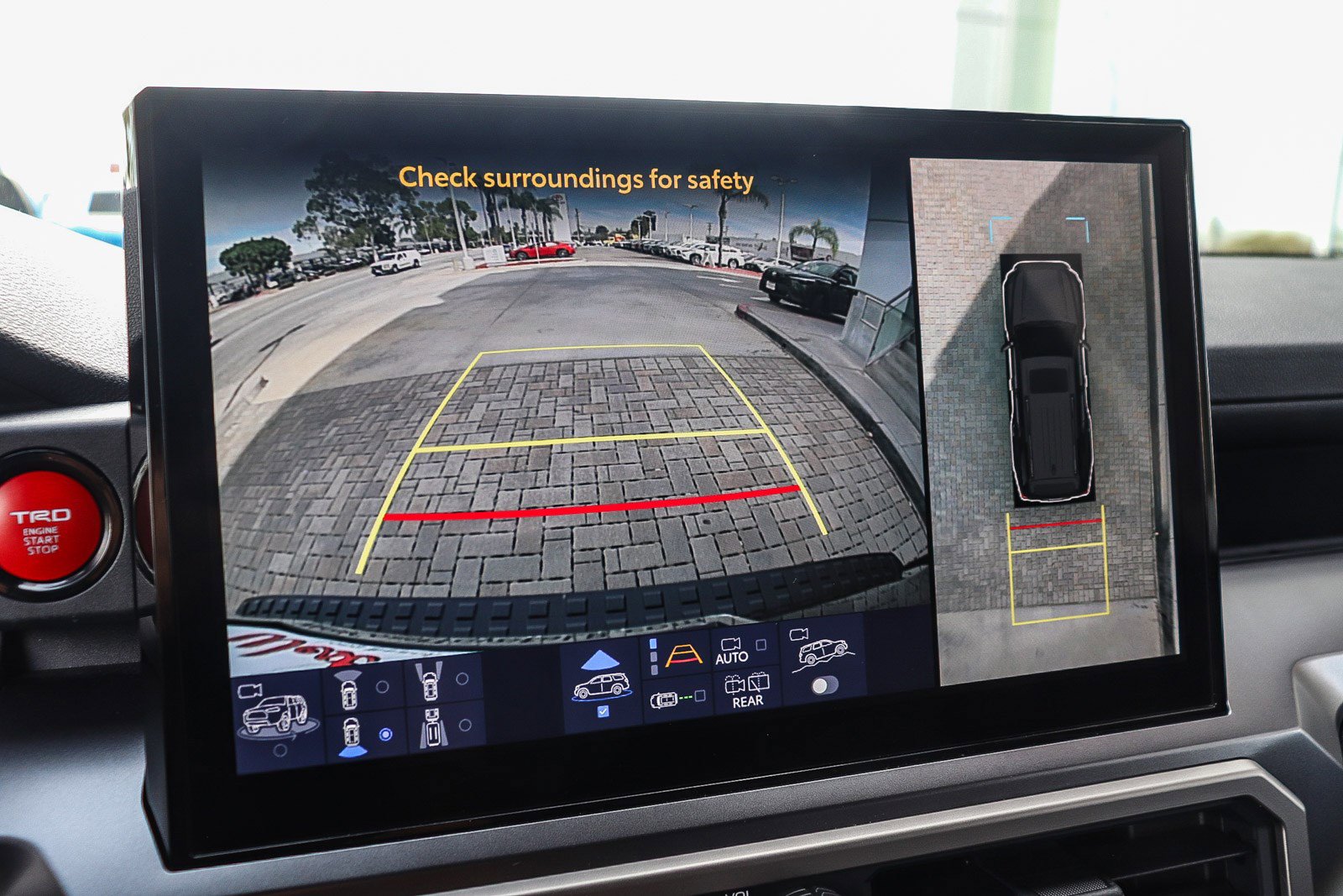 Used 2025 Toyota 4Runner TRD Off-Road Premium w/ Tow Technology Package image 30