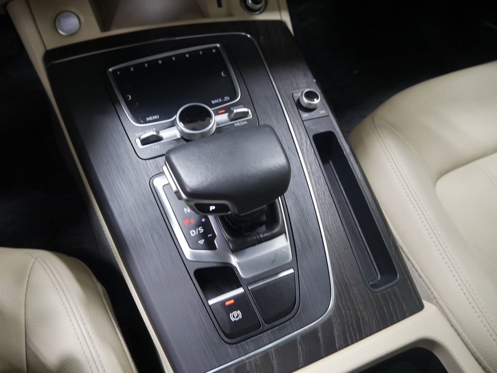 Used 2020 Audi Q5 2.0T Premium Plus w/ Premium Plus Package image 46