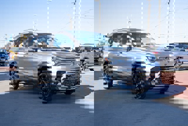 New 2026 Volkswagen Taos SEL image 8