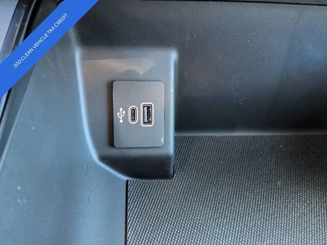 New 2025 Ford F150 Lightning Flash image 24