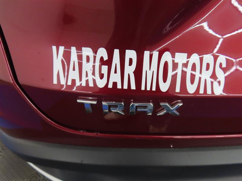 Used 2025 Chevrolet Trax LT w/ LT Convenience Package FWD image 13