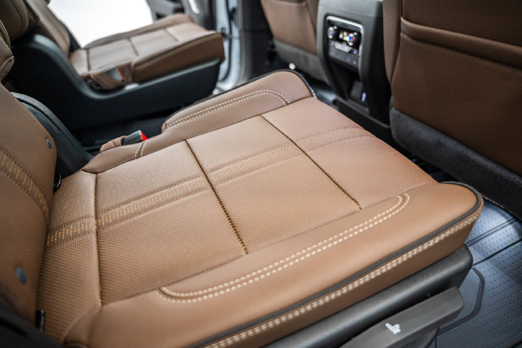 New 2026 Chevrolet Tahoe High Country AWD/4WD image 36