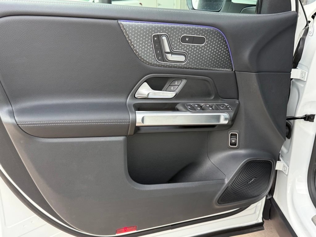 New 2026 Mercedes-Benz GLB 250 image 19