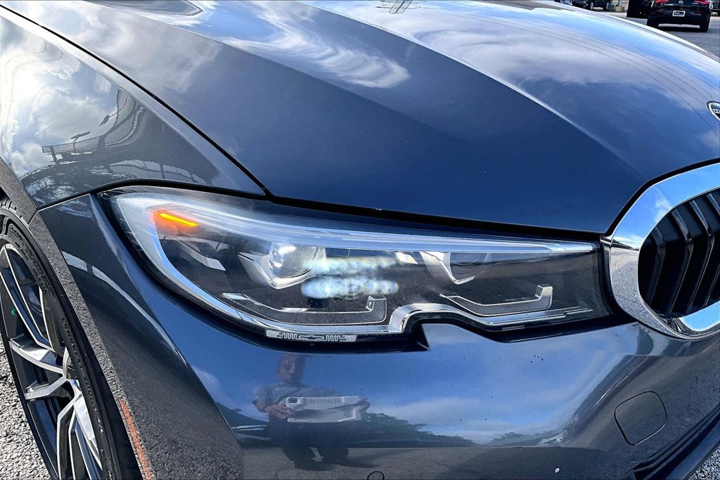Used 2021 BMW 330i Sedan w/ Driving Assistance Package RWD image 38