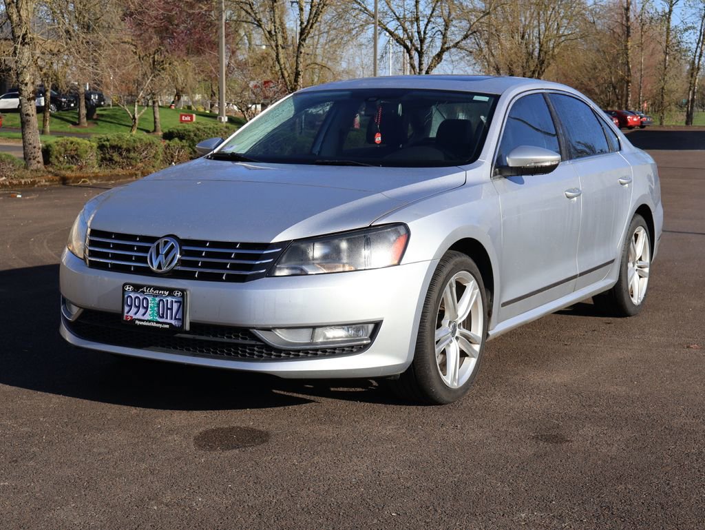Used 2012 Volkswagen Passat TDI SEL Premium image 1