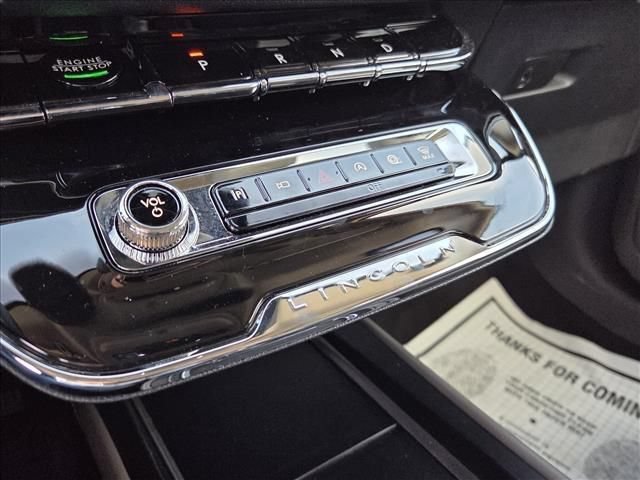 New 2024 Lincoln Corsair FWD w/ Equipment Group 102A image 24