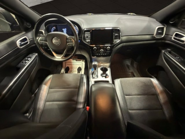 Used 2020 Jeep Grand Cherokee Altitude image 12
