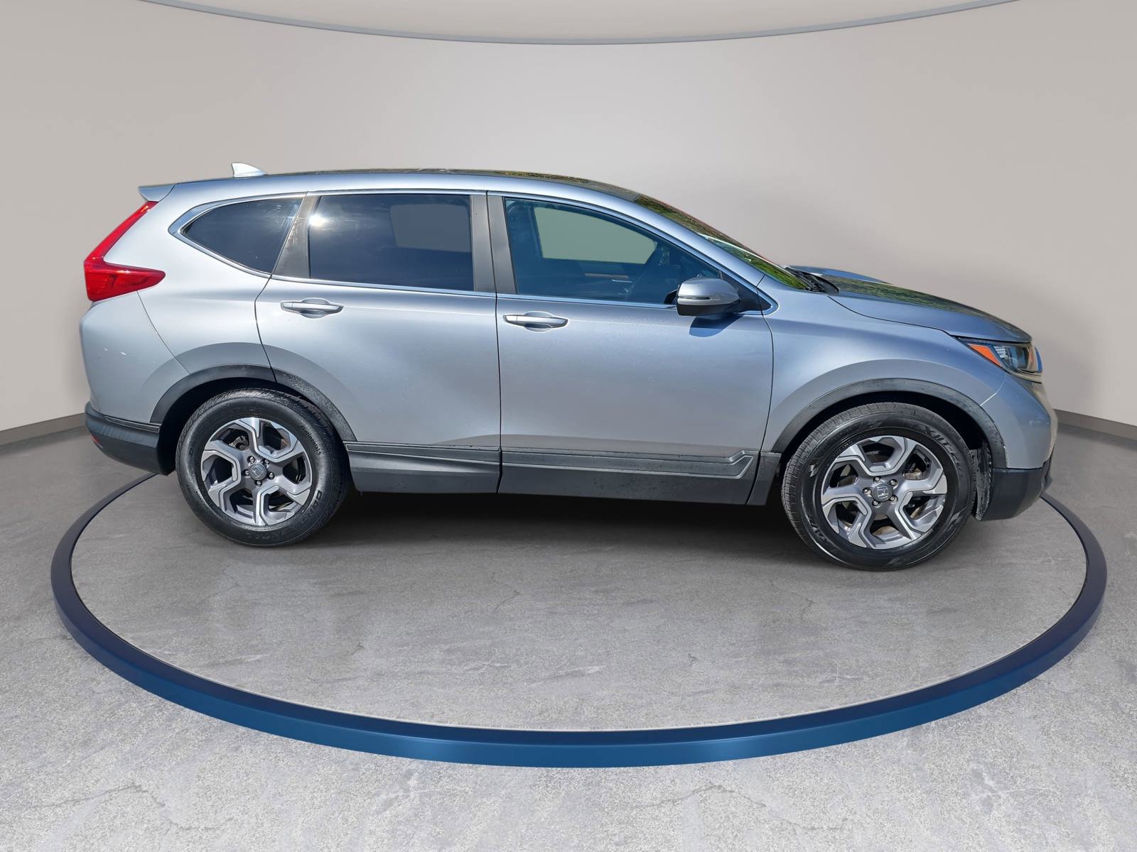Used 2018 Honda CR-V EX image 4