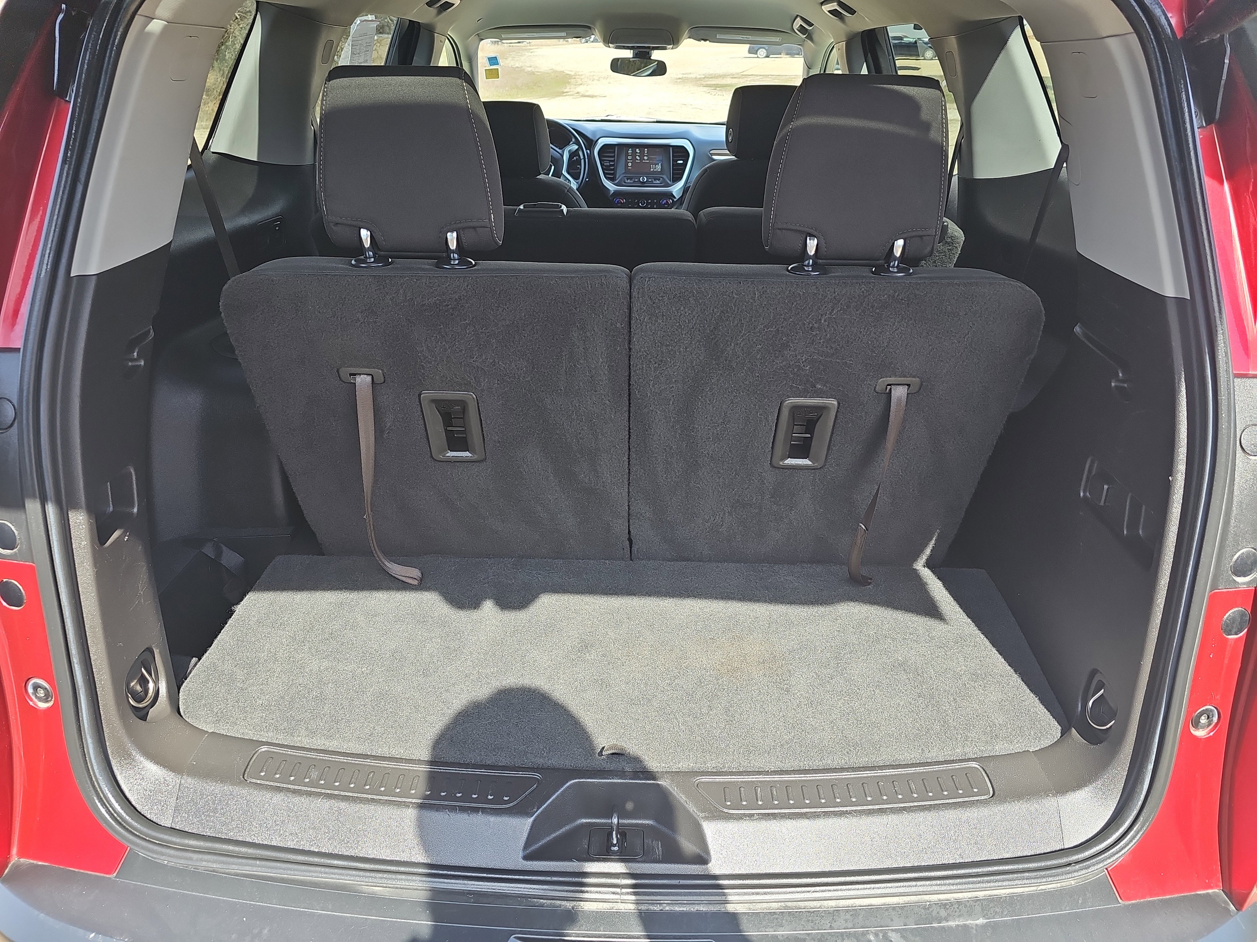 Used 2019 GMC Acadia SLE image 9