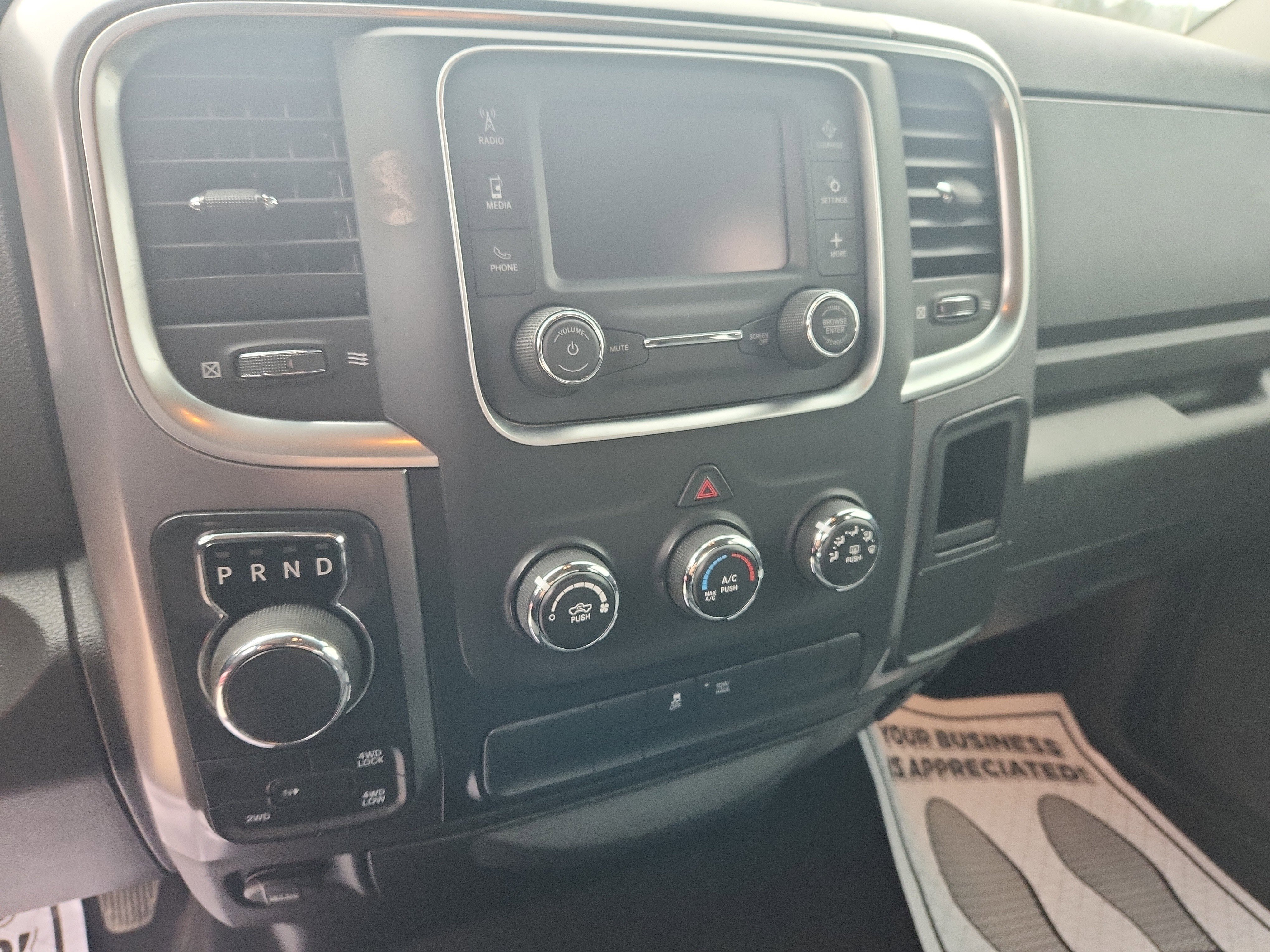 Used 2021 RAM 1500 Classic SLT image 17