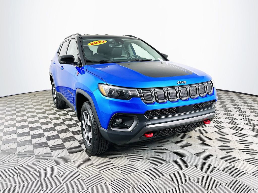 Used 2022 Jeep Compass Trailhawk image 3