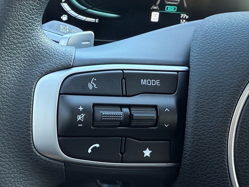 New 2025 Kia Sportage LX image 19