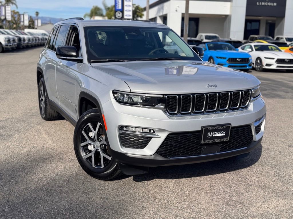 Used 2023 Jeep Grand Cherokee Limited w/ MOPAR Finishing Package image 2