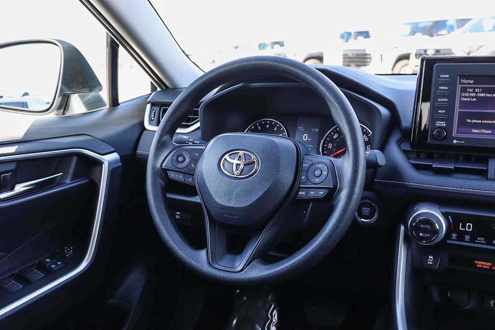 Used 2022 Toyota RAV4 XLE image 22