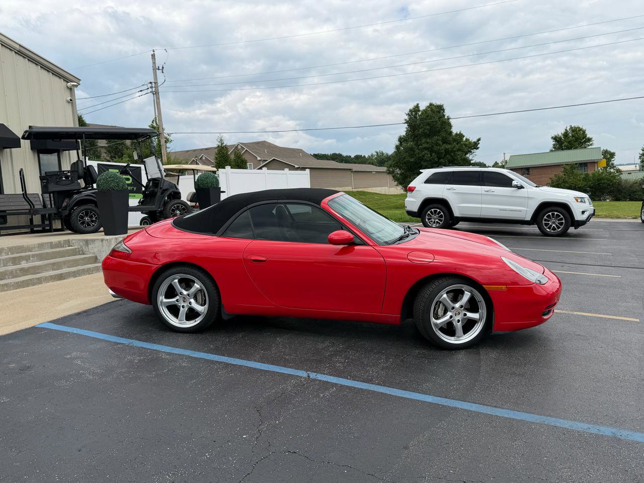 Used 2001 Porsche 911 Carrera 4 AWD/4WD image 2