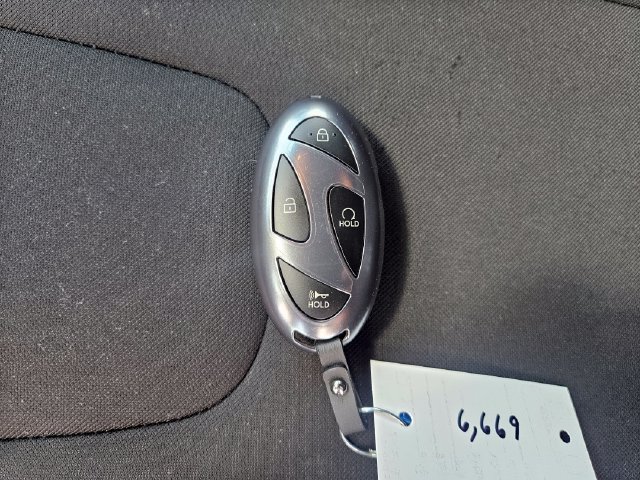Used 2025 Hyundai Elantra Sport FWD image 29