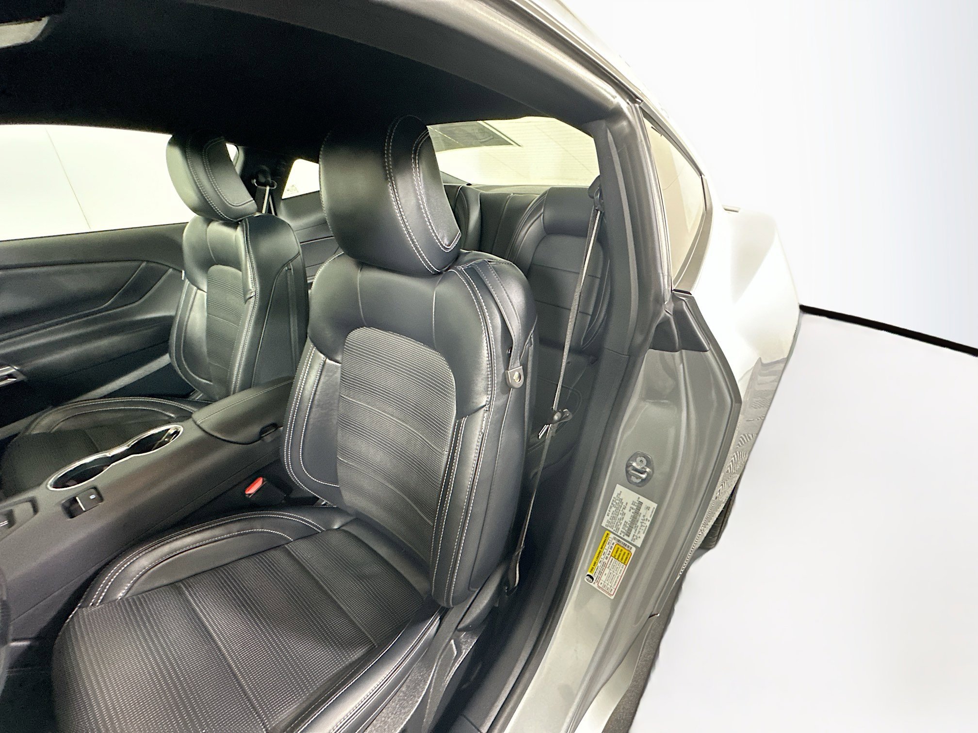 Used 2024 Ford Mustang Premium image 12