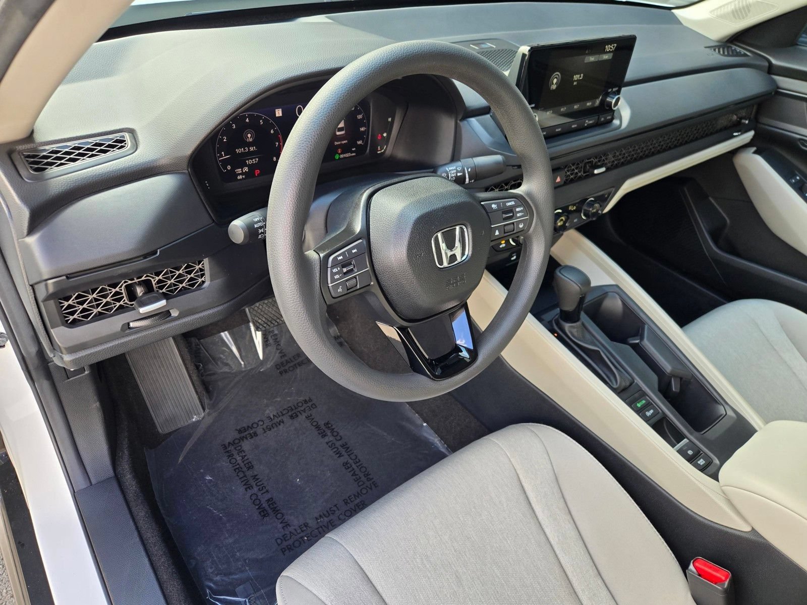 Used 2025 Honda Accord SE image 19