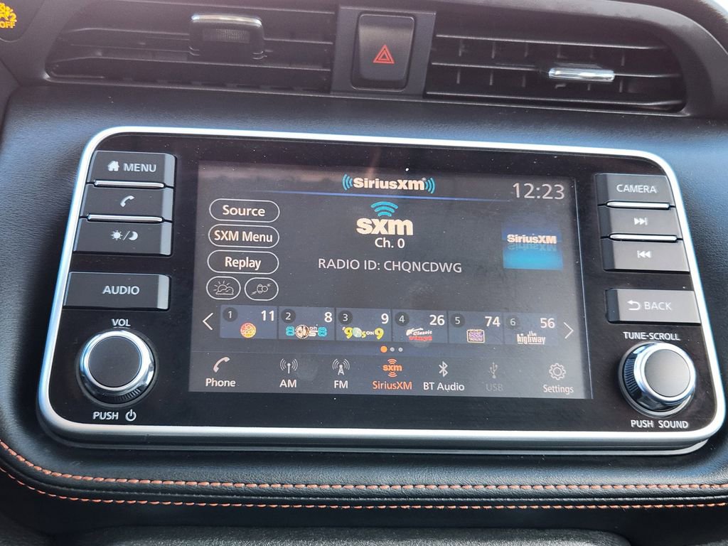 Used 2020 Nissan Kicks SR w/ Exterior Package image 22