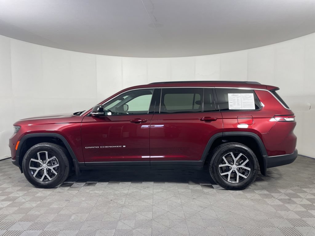 Used 2025 Jeep Grand Cherokee L Limited w/ Trailer Tow Package AWD/4WD image 2