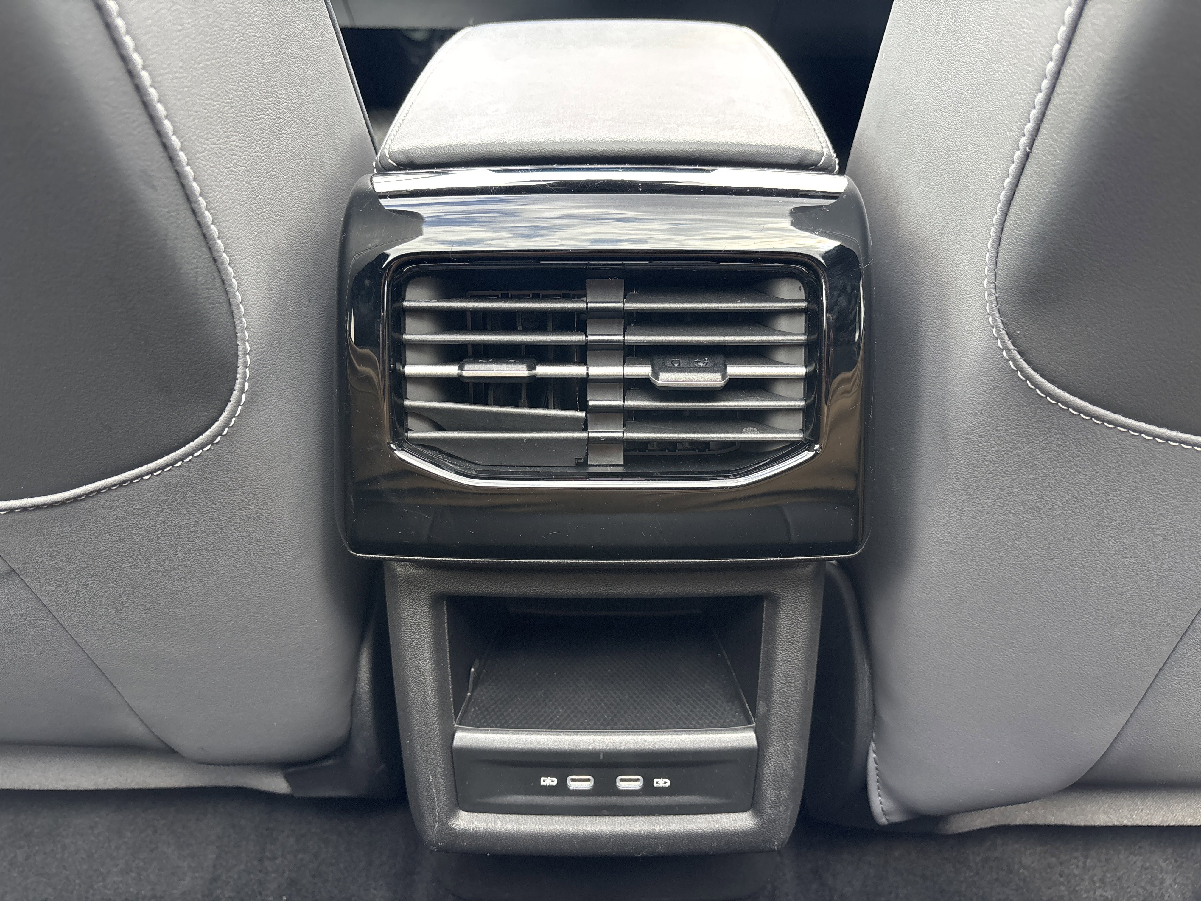 Used 2023 Volkswagen ID.4 S image 25