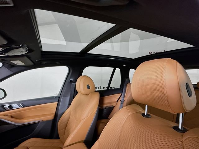 Used 2024 BMW X5 sDrive40i w/ M Sport Package image 22