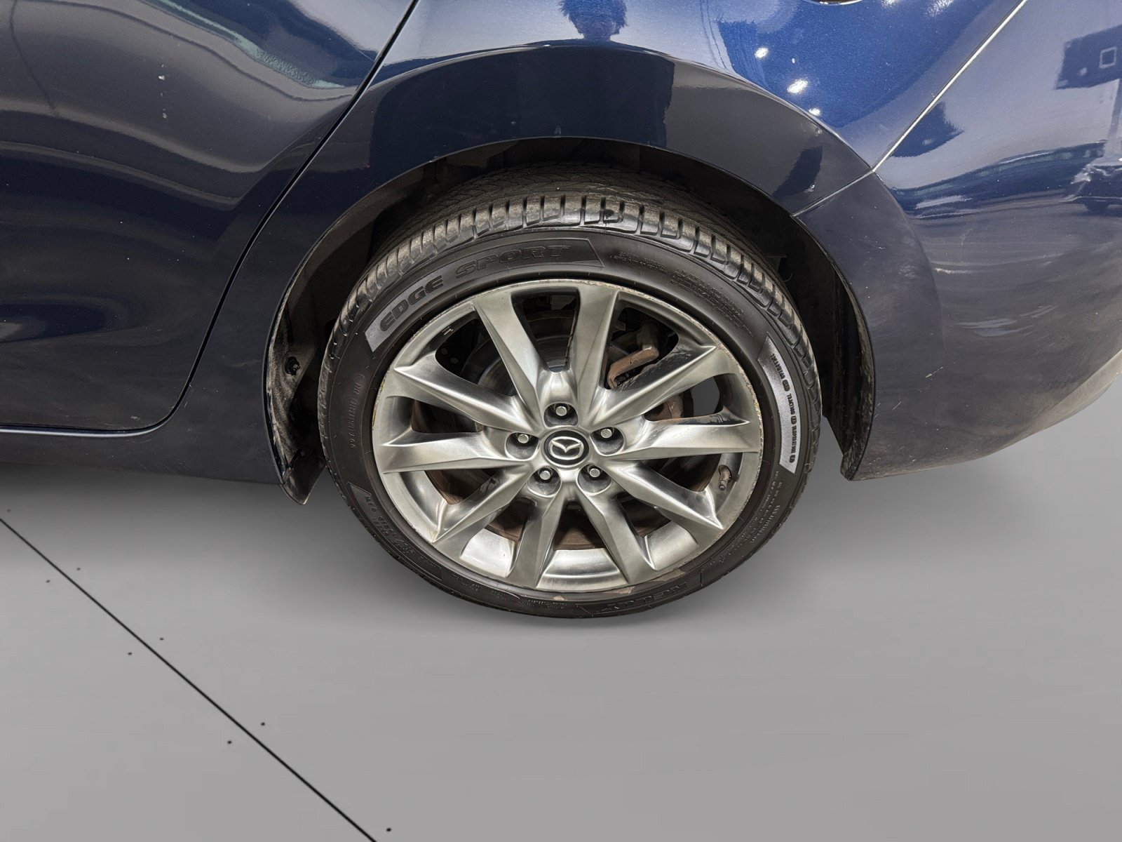Used 2018 MAZDA MAZDA3 Touring FWD image 12