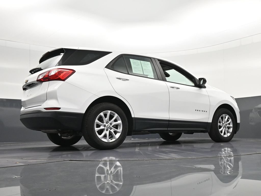 Used 2020 Chevrolet Equinox LS FWD image 26