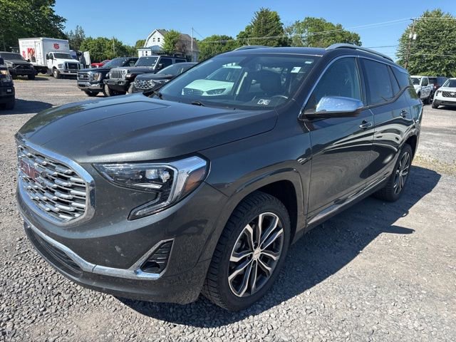 Used 2019 GMC Terrain Denali w/ Comfort Package AWD/4WD image 2