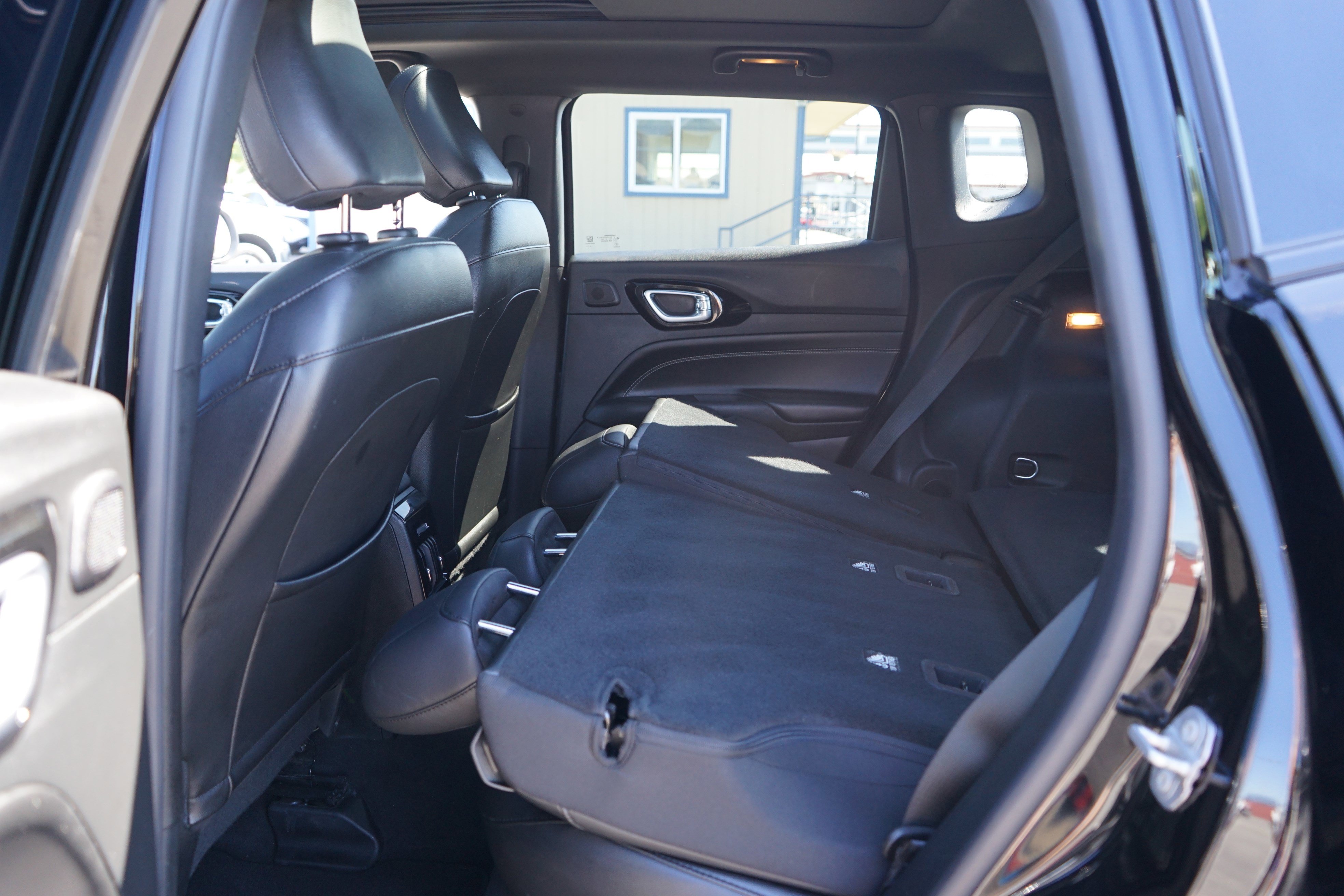 Used 2022 Jeep Compass High Altitude image 28