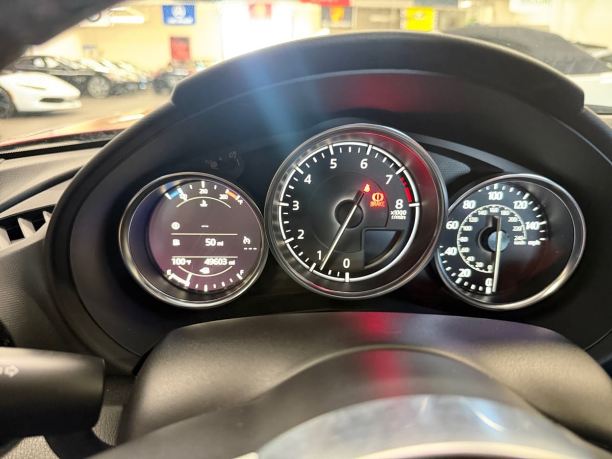 Used 2019 MAZDA MX-5 Miata RF Club RWD image 13
