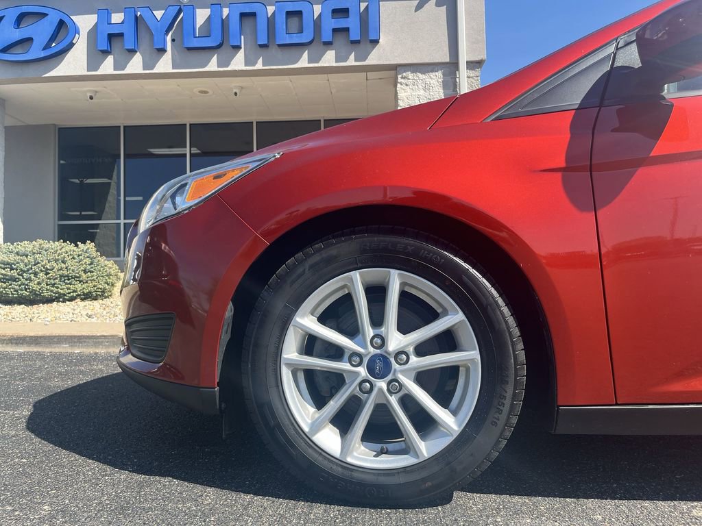 Used 2018 Ford Focus SE FWD image 17
