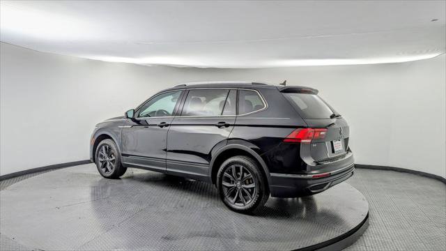 Used 2022 Volkswagen Tiguan SE image 6
