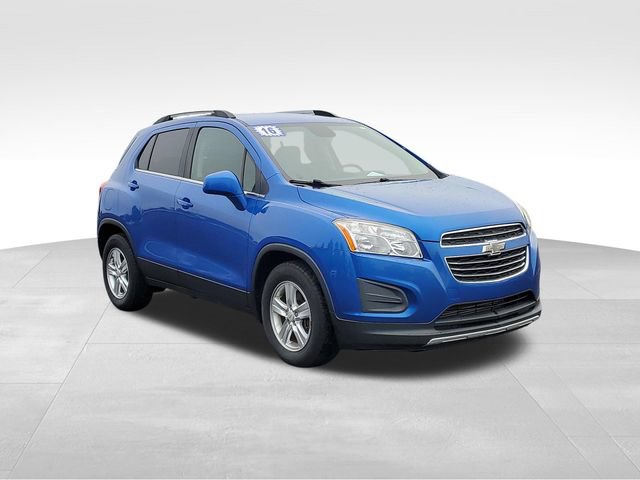 Used 2016 Chevrolet Trax LT w/ LT Convenience Package FWD image 2