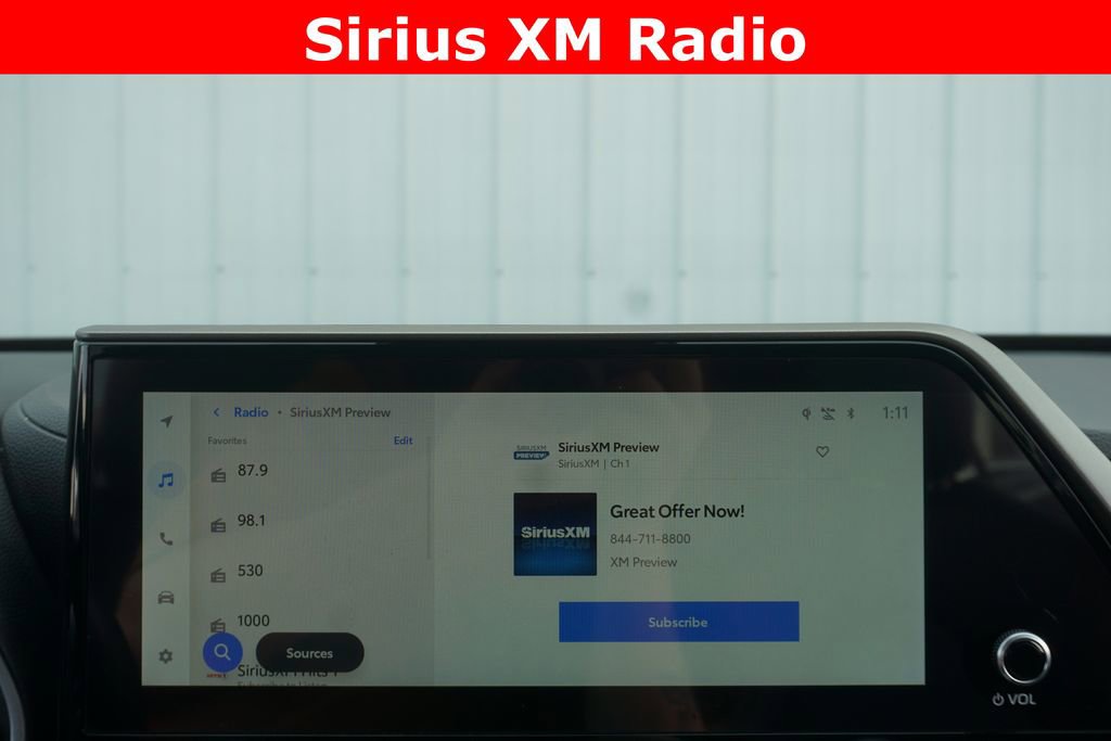 Certified 2024 Toyota Highlander XLE AWD/4WD image 11