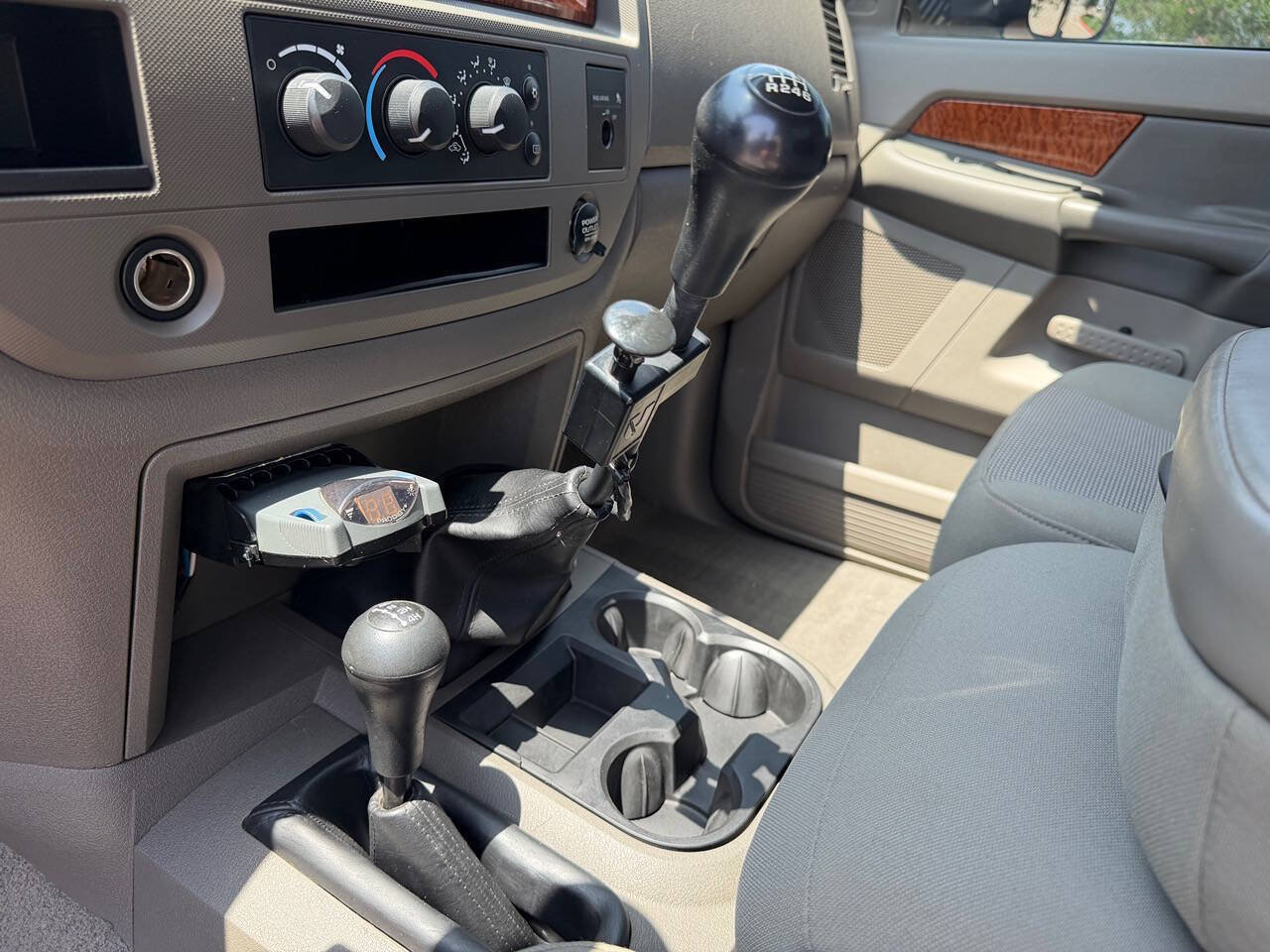 Used 2006 Dodge Ram 2500 Truck SLT w/ Trailer Tow Group AWD/4WD image 26