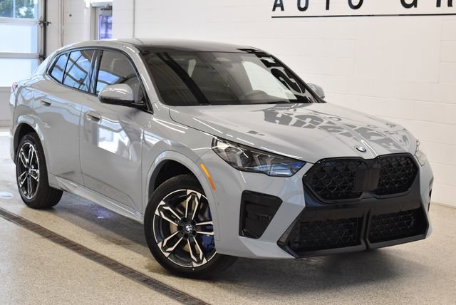 New 2026 BMW X2 xDrive28i w/ M Sport Package AWD/4WD video 1