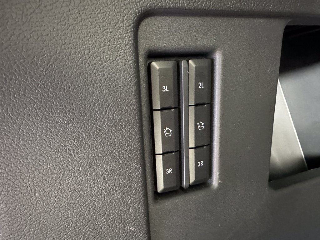 Used 2024 Lincoln Navigator L Reserve AWD/4WD image 7