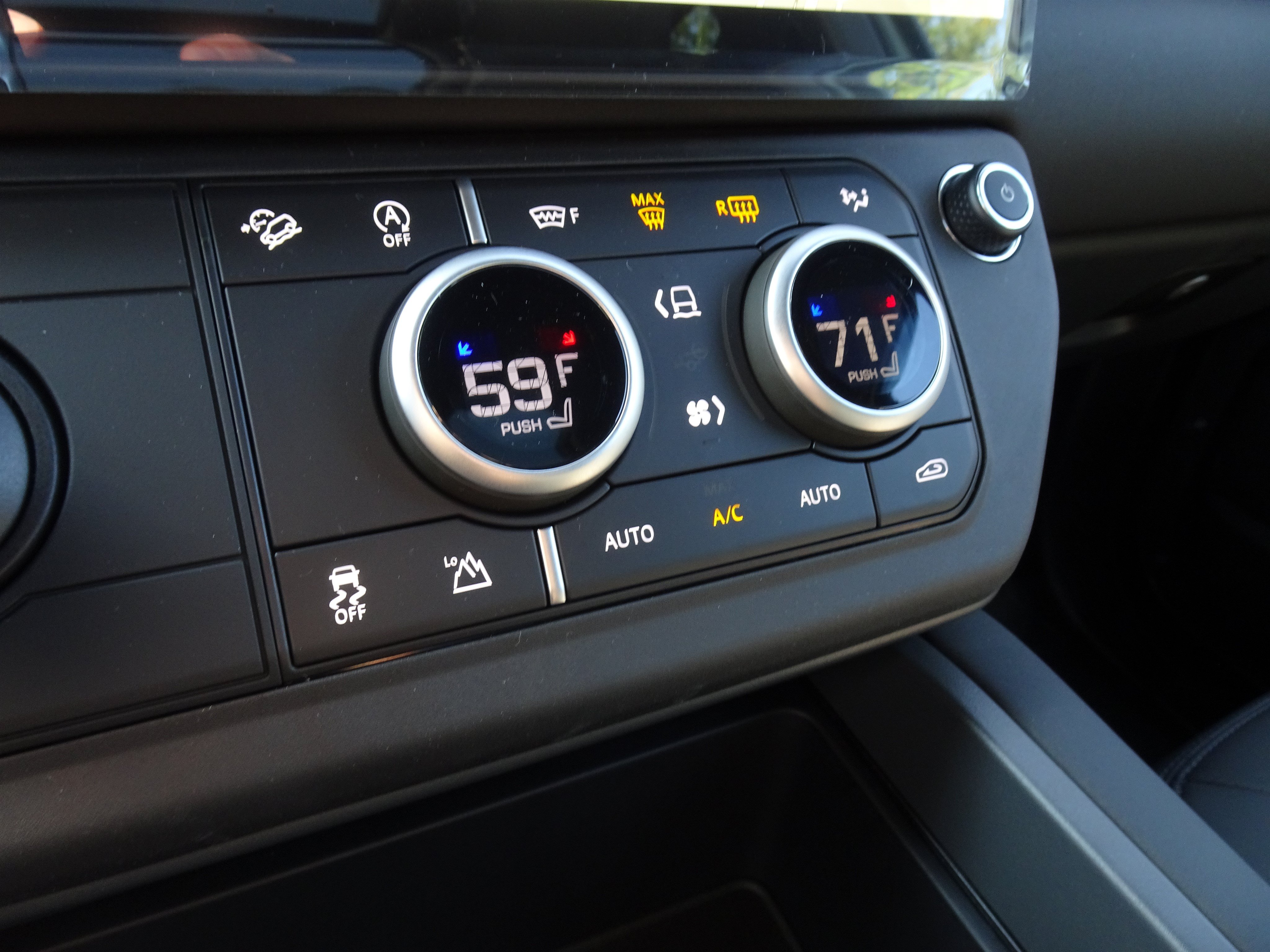 New 2026 Land Rover Defender 110 S AWD/4WD image 25
