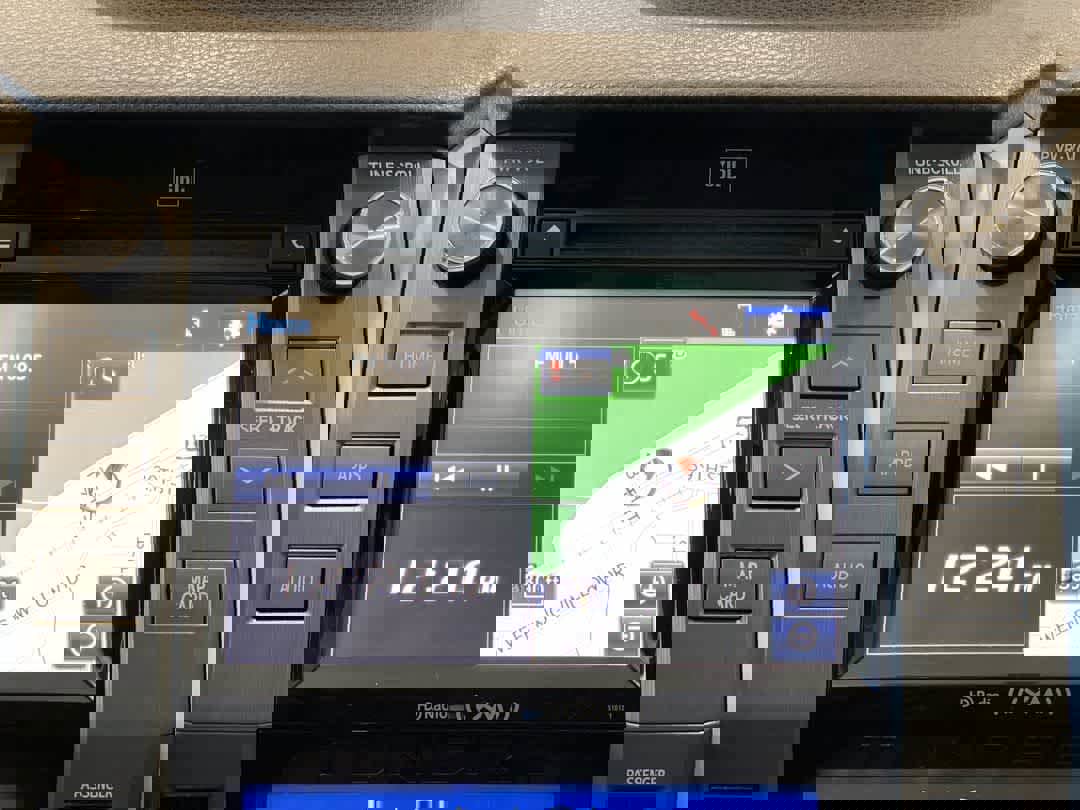 Used 2017 Toyota Tundra Limited w/ Limited Premium Package image 18